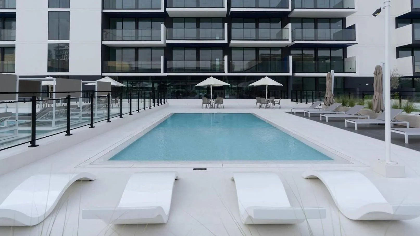 Jvc 1Br Apartment Modern Comfort, Pool, Parking Dubai 0*,  United Arab Emirates